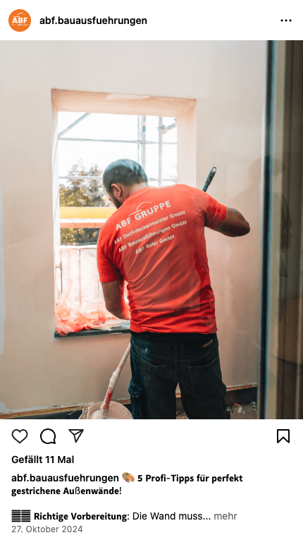 5 Tipps für Außenwände: Reinigen, Wetter prüfen, wetterfeste Farbe nutzen, Grundierung auftragen, zwei Schichten streichen.